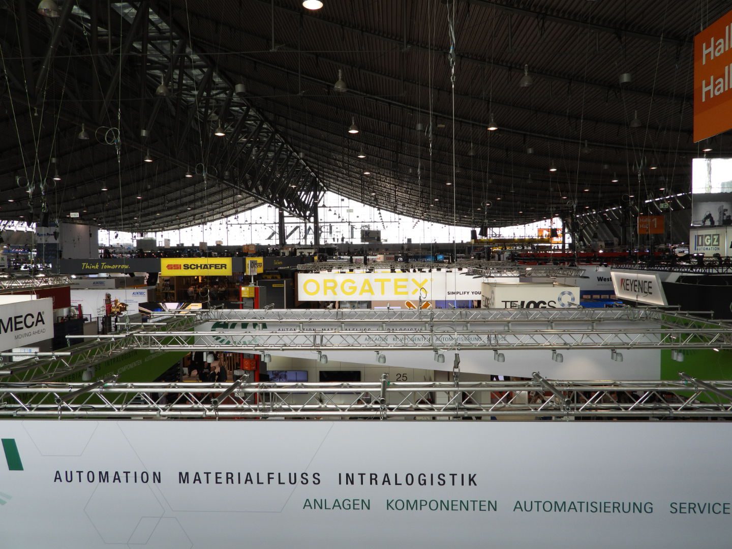 LogiMAT Besucher